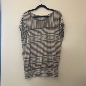 Max Studio Stripped Knit Top Size Large